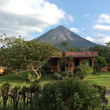 Cabinas Los Guayabos Hotell La Fortuna Exteriör bild