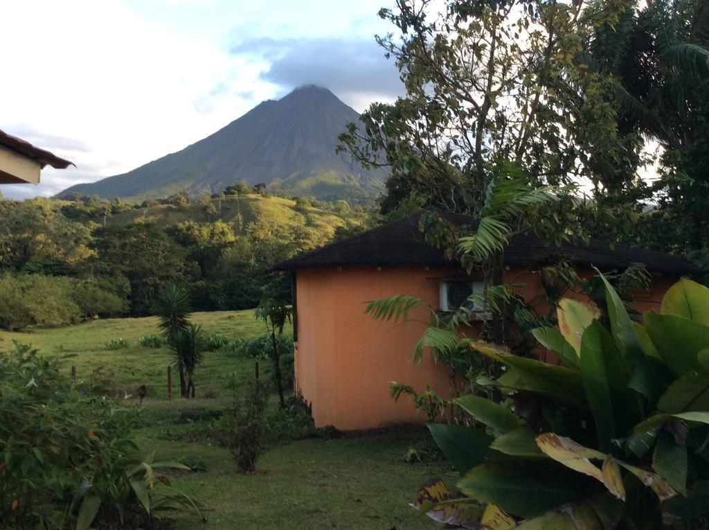 Cabinas Los Guayabos Hotell La Fortuna Exteriör bild