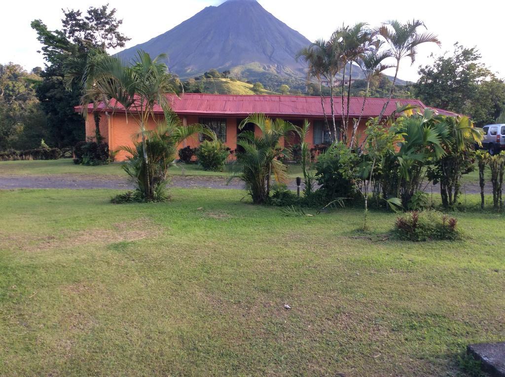 Cabinas Los Guayabos Hotell La Fortuna Exteriör bild