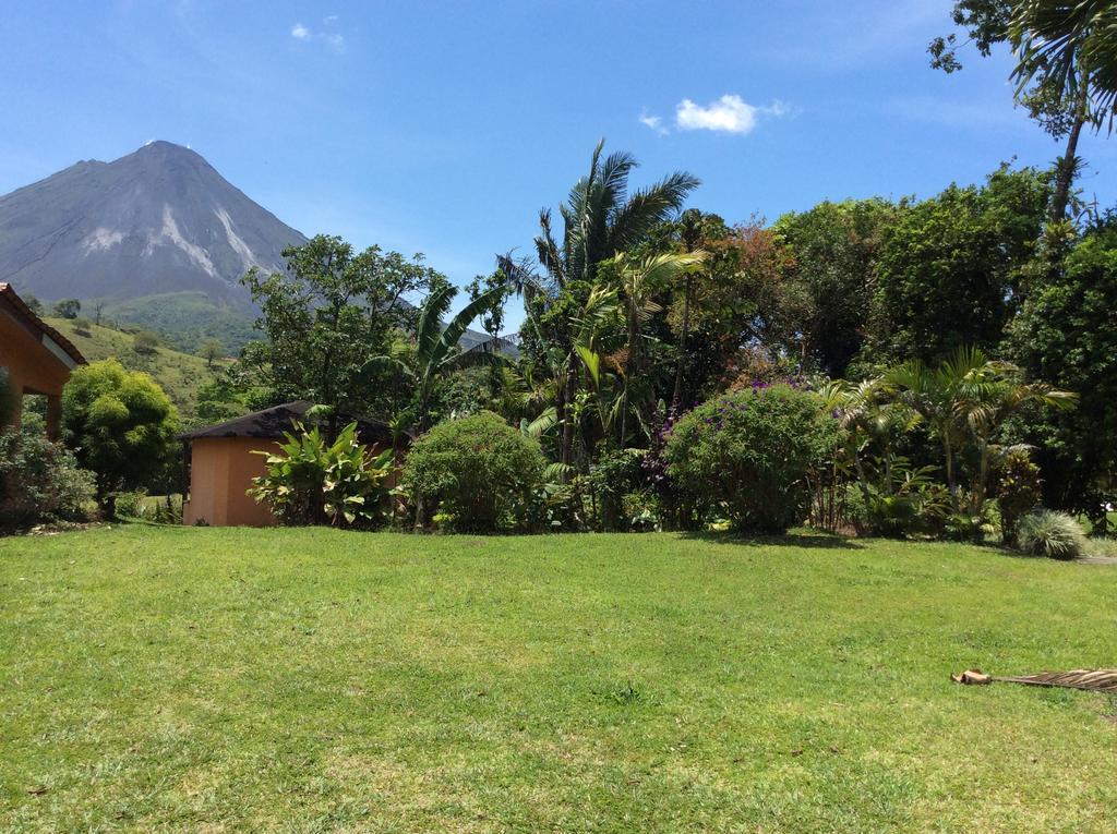 Cabinas Los Guayabos Hotell La Fortuna Exteriör bild