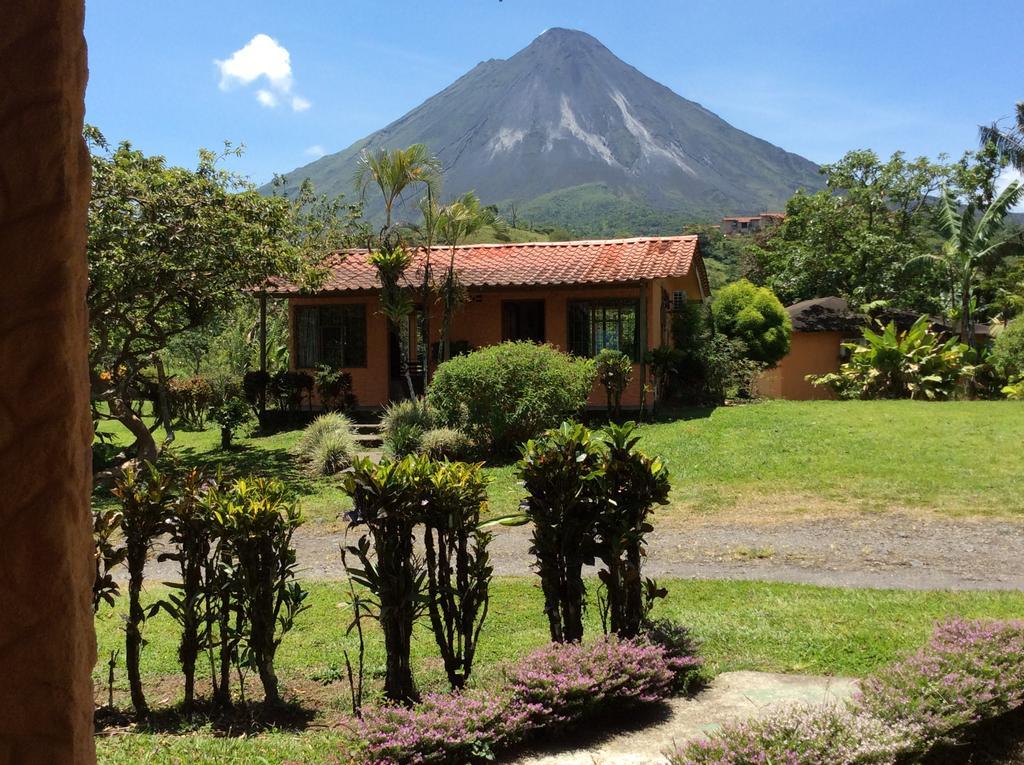 Cabinas Los Guayabos Hotell La Fortuna Exteriör bild