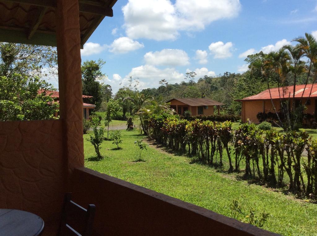 Cabinas Los Guayabos Hotell La Fortuna Exteriör bild