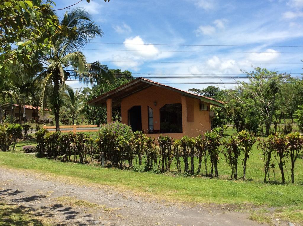 Cabinas Los Guayabos Hotell La Fortuna Exteriör bild