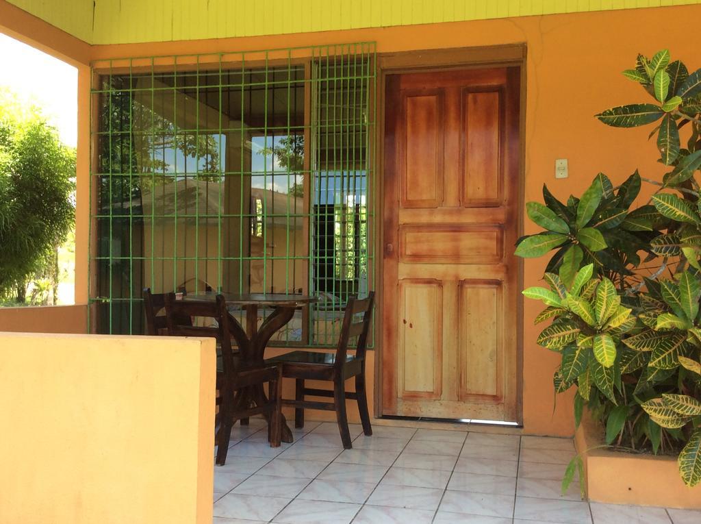 Cabinas Los Guayabos Hotell La Fortuna Exteriör bild