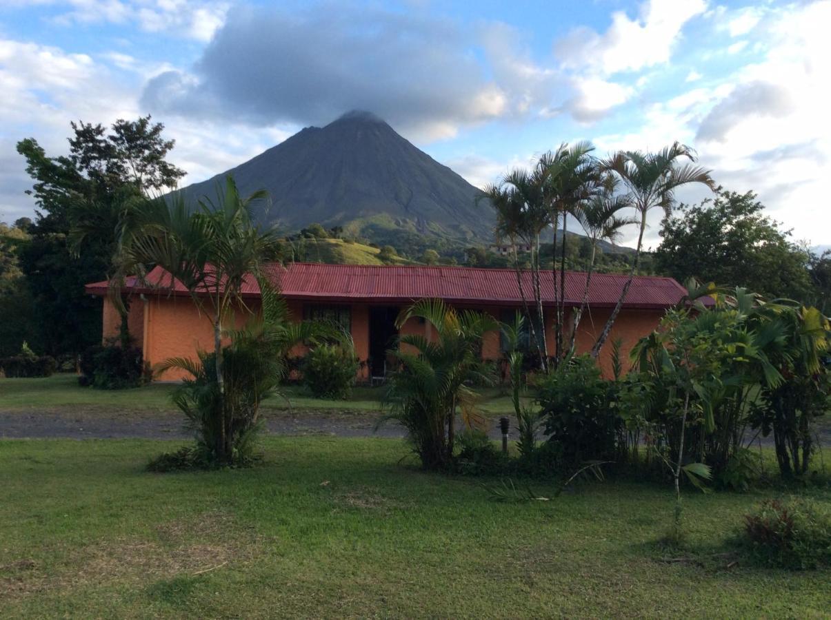 Cabinas Los Guayabos Hotell La Fortuna Exteriör bild